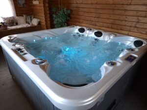 Jacuzzi privatif chauffé pour week-end cocooning hors saison